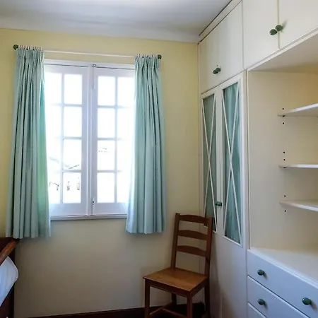 The Yellow House ヴィラ *