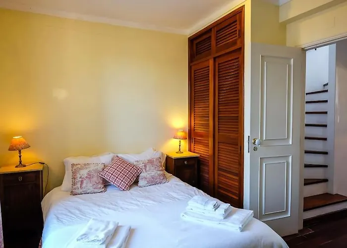 The Yellow House 塔维拉