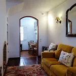 Βίλα The Yellow House